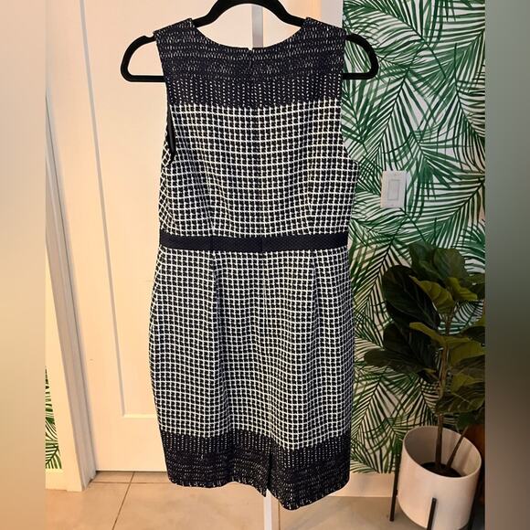 J Crew Navy Tweed Sleeveless Shift Dress Size 10P - Picture 3 of 12